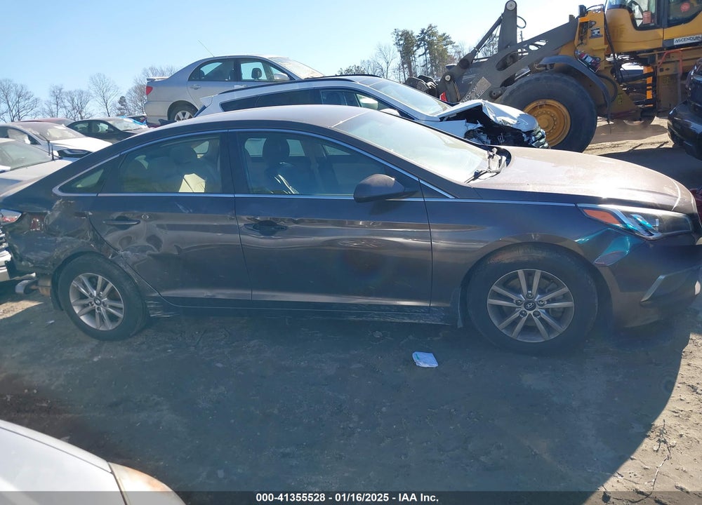 2016 HYUNDAI SONATA VIN: 5NPE24AFXGH407332
