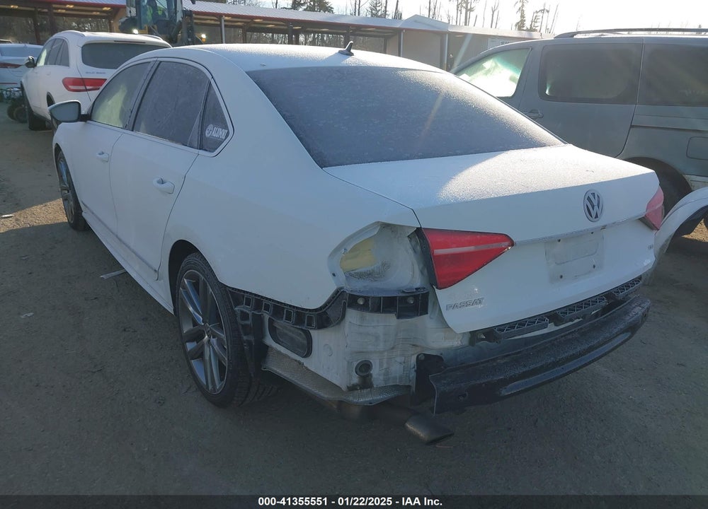2016 VOLKSWAGEN PASSAT VIN: 1VWAT7A38GC040619