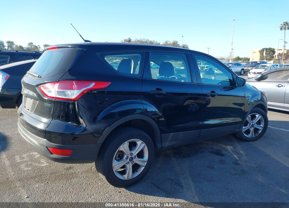 2016 FORD ESCAPE S VIN: 1FMCU0F76GUC43896