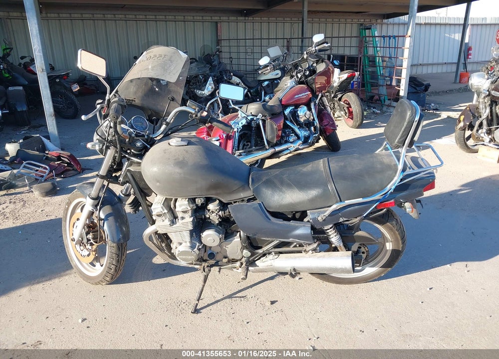 1992 HONDA CB750 VIN: JH2RC3805NM102793