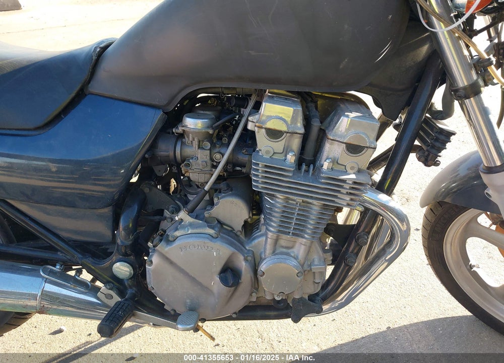 1992 HONDA CB750 VIN: JH2RC3805NM102793
