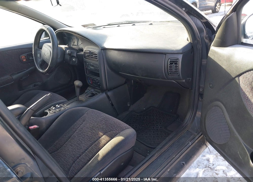 2001 SATURN SL2 VIN: 1G8ZK527X1Z229057