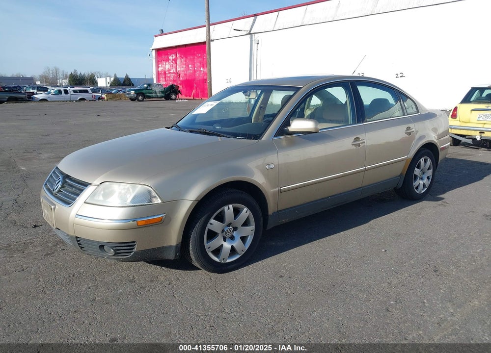 2001 VOLKSWAGEN PASSAT GLX VIN: WVWTH63B81P294052