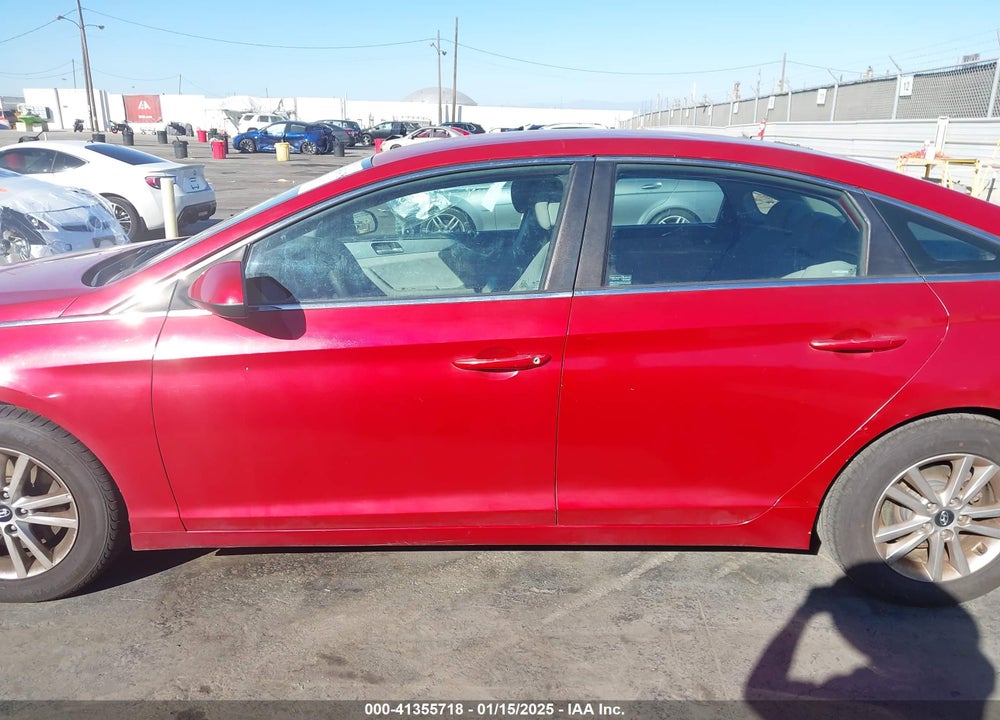 2017 HYUNDAI SONATA VIN: 5NPE24AF0HH562828