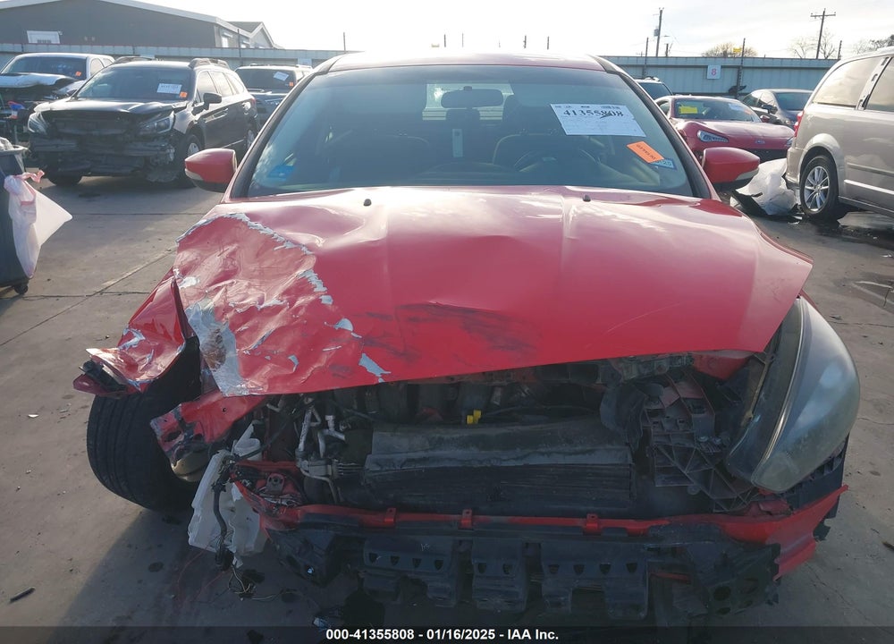 2016 FORD FOCUS VIN: 1FADP3F25GL241929