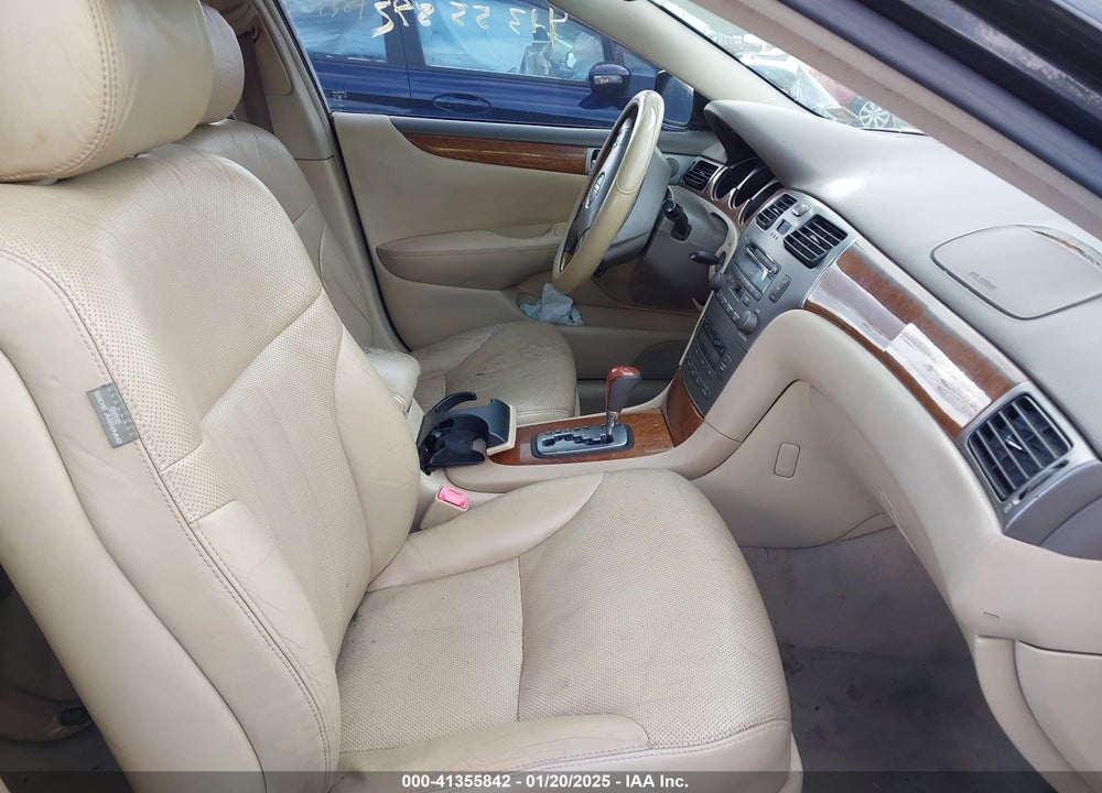 2005 LEXUS ES 330 VIN: JTHBA30G755070575