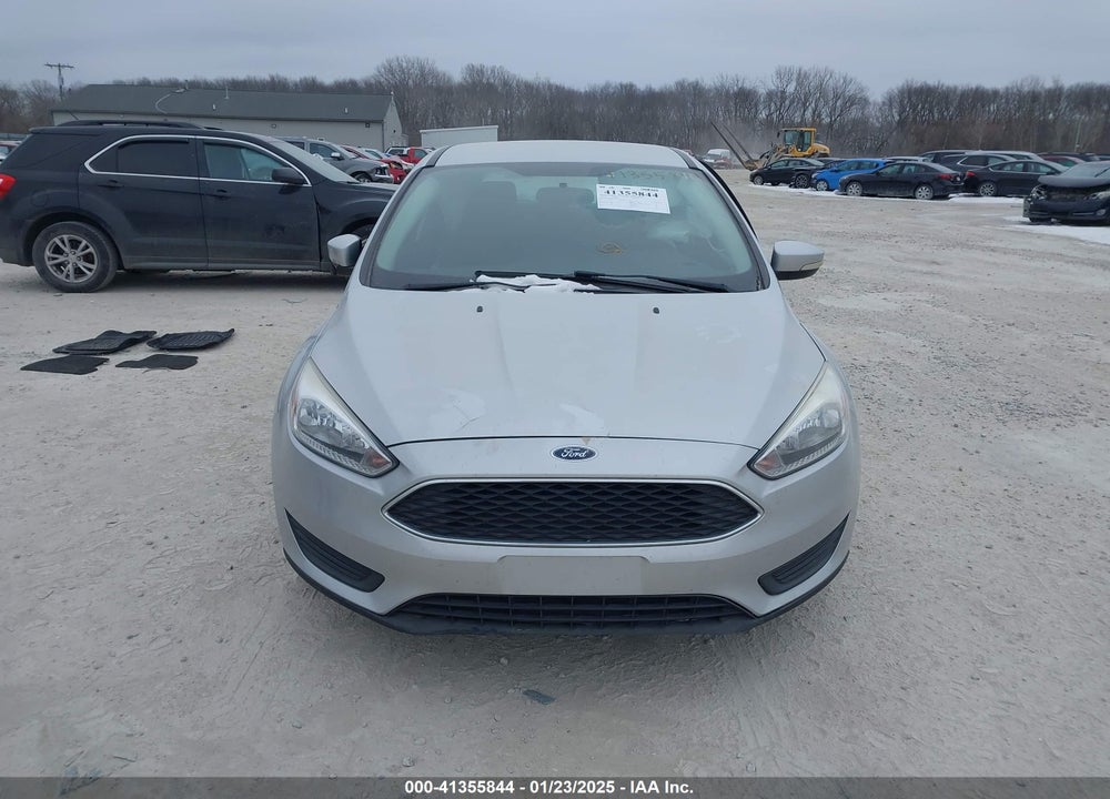 2017 FORD FOCUS SE VIN: 1FADP3K21HL318187
