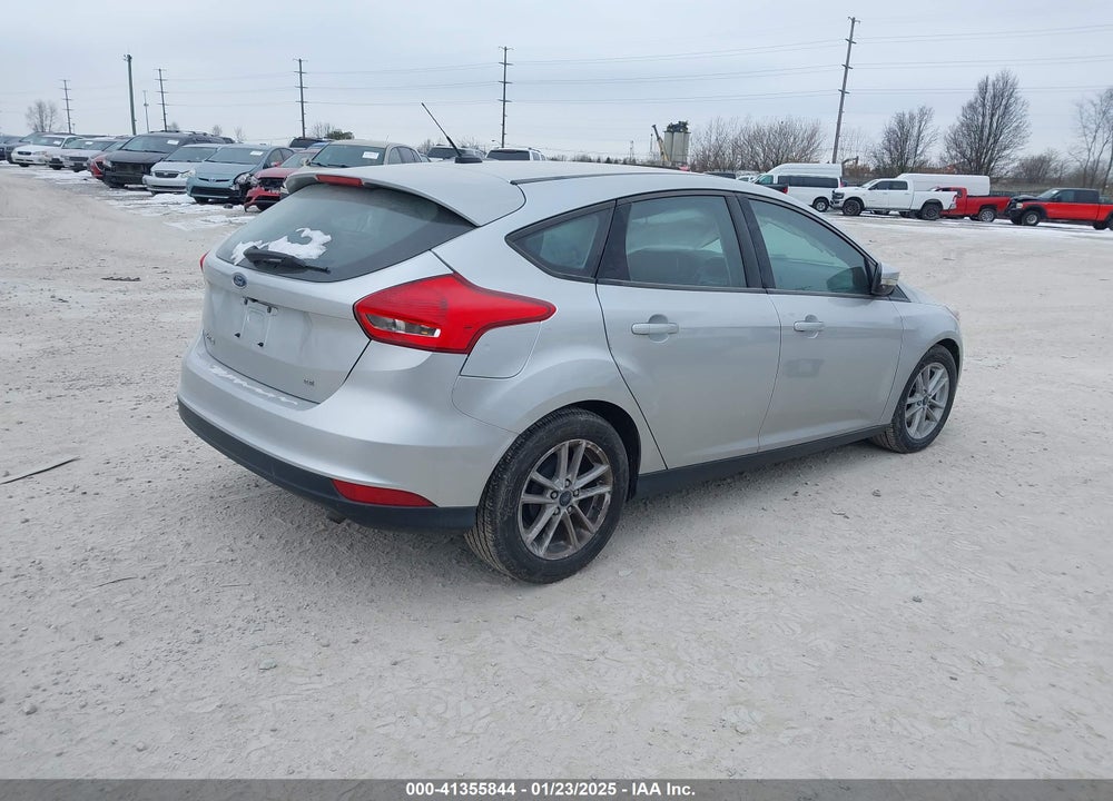 2017 FORD FOCUS SE VIN: 1FADP3K21HL318187