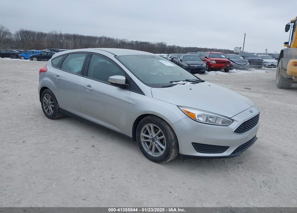 2017 FORD FOCUS SE VIN: 1FADP3K21HL318187