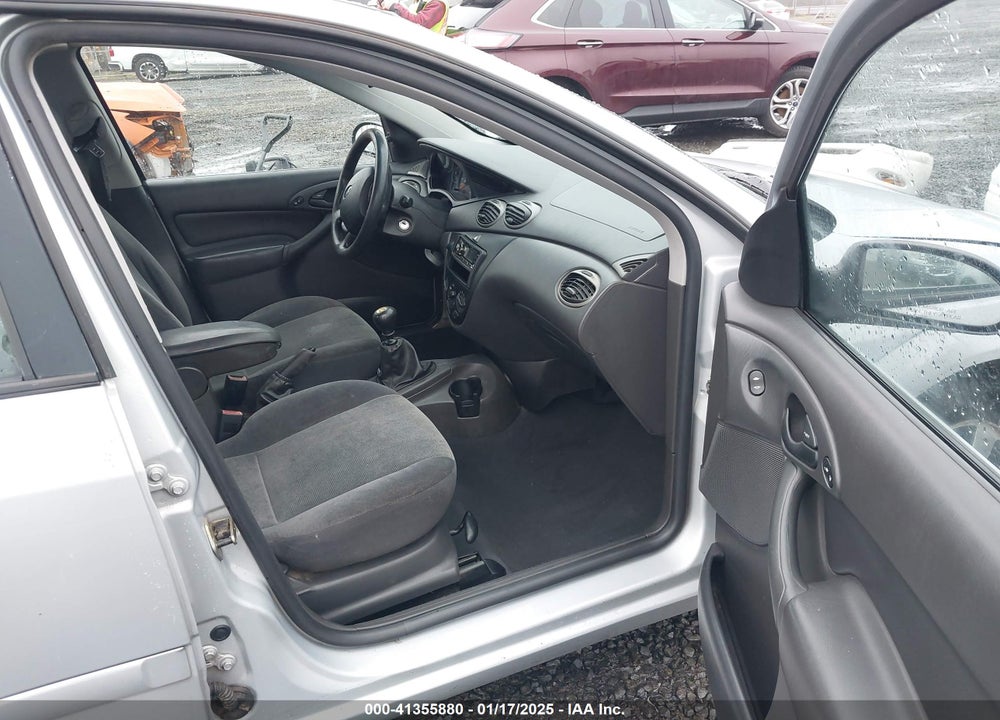 2002 FORD FOCUS SE VIN: 1FAFP34302W333722