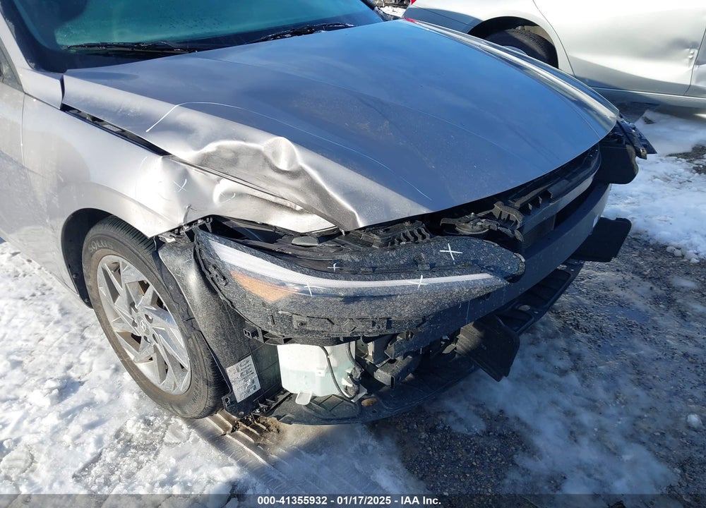 2024 HYUNDAI ELANTRA VIN: KMHLM4DG8RU661485