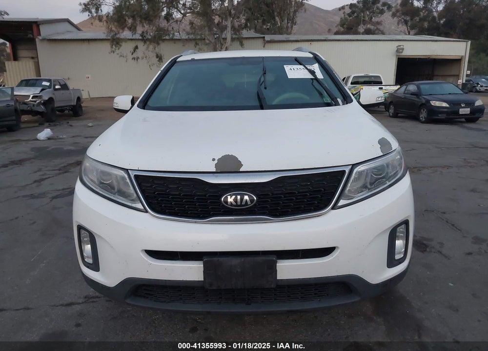 2015 KIA SORENTO LX VIN: 5XYKT4A60FG590620