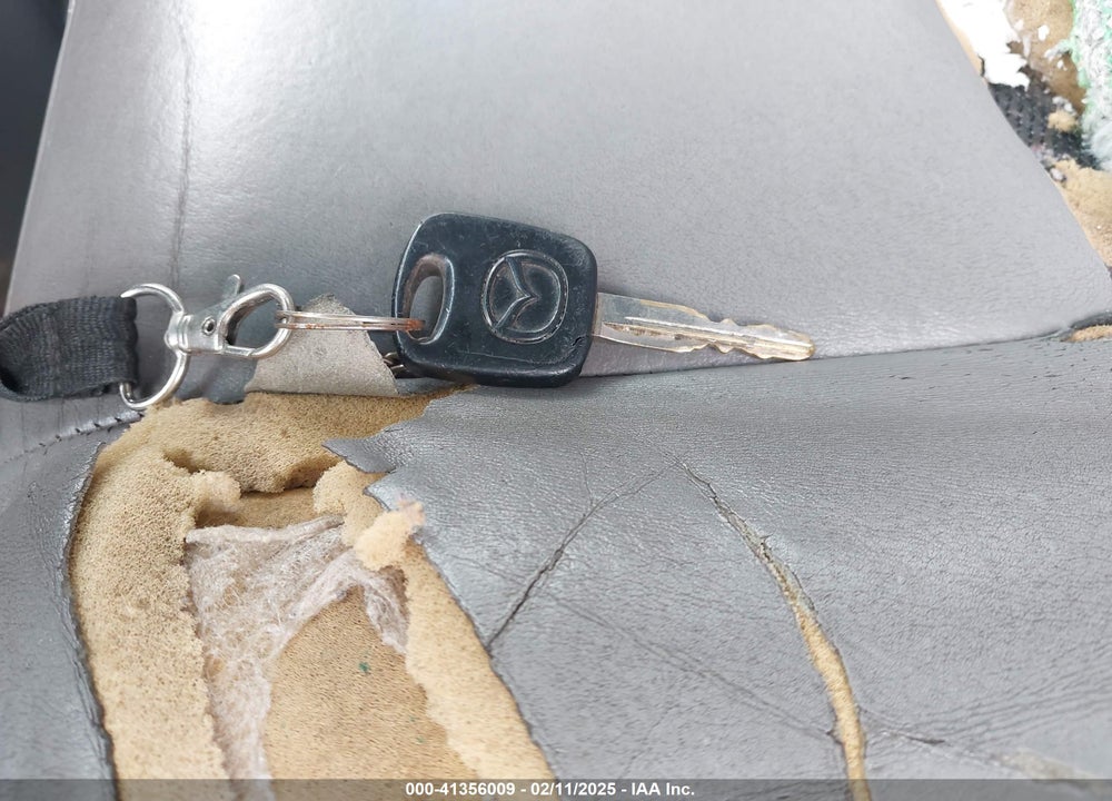 2002 MAZDA TRIBUTE ES V6/LX V6 VIN: 4F2YU08192KM35689
