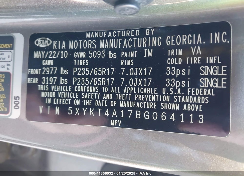 2011 KIA SORENTO VIN: 5XYKT4A17BG064113