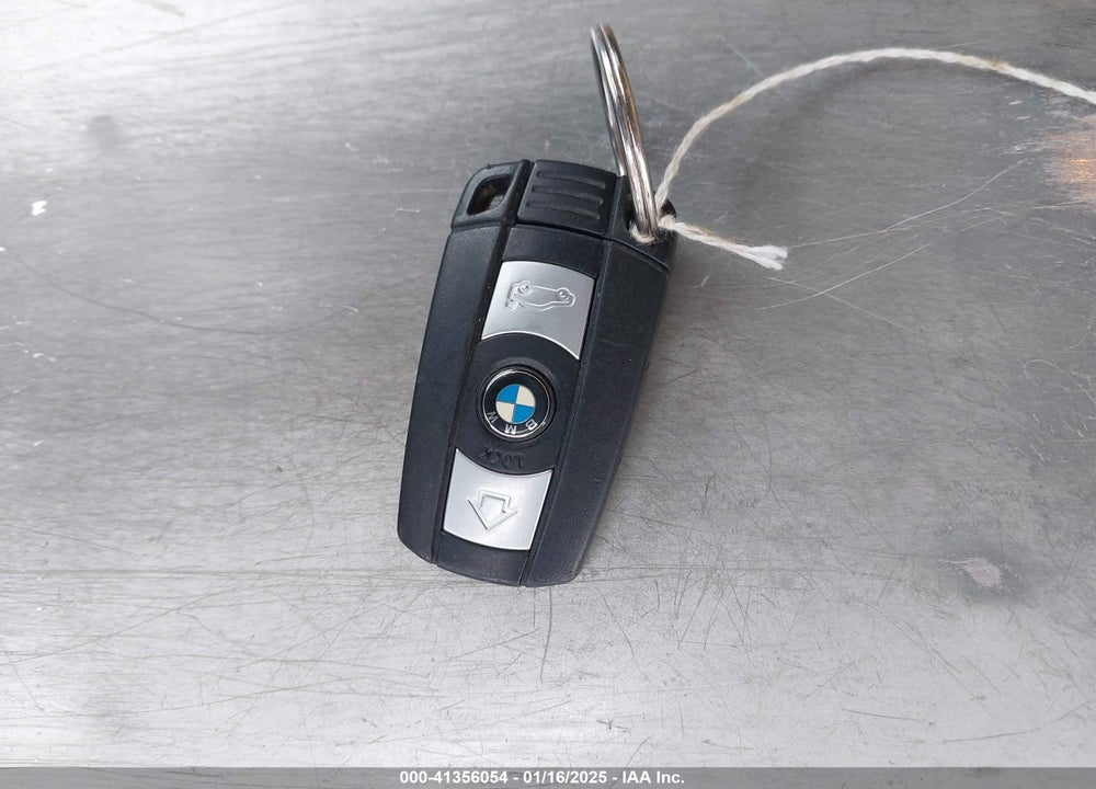 2011 BMW 128I VIN: WBAUP7C58BVP21425