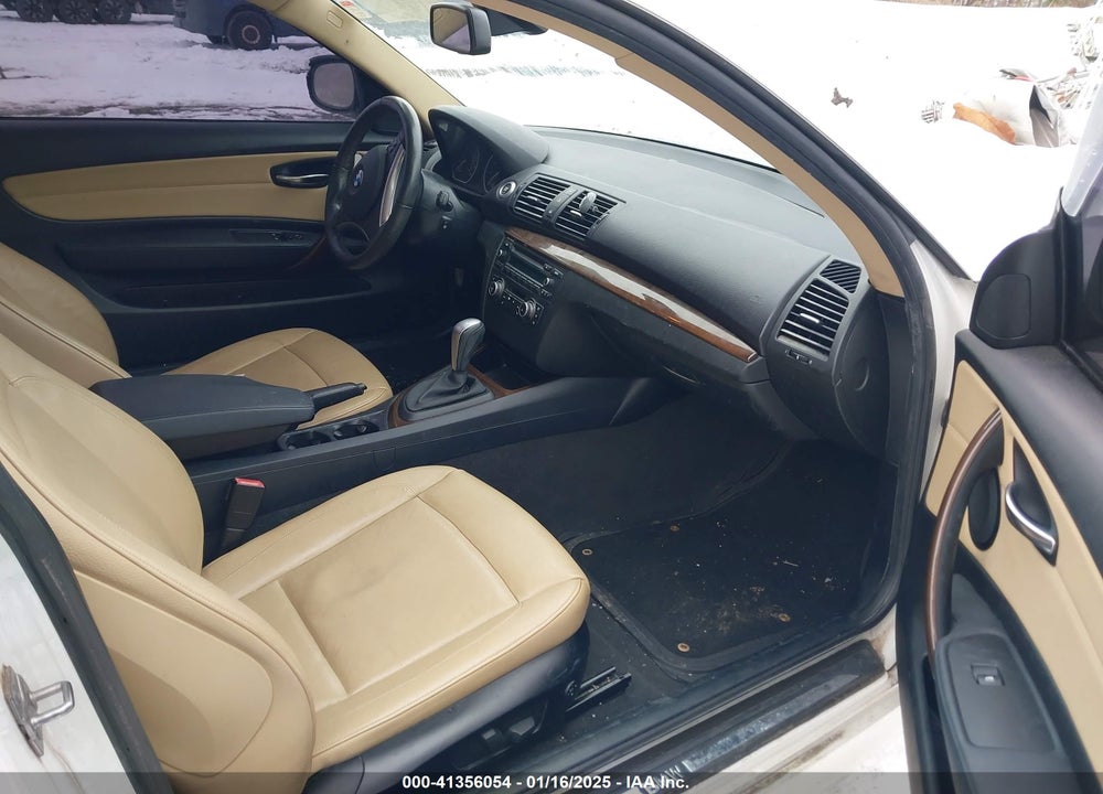 2011 BMW 128I VIN: WBAUP7C58BVP21425