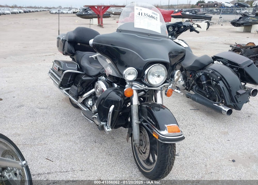 2007 HARLEY-DAVIDSON FLHTCUI VIN: 1HD1FC4157Y659015