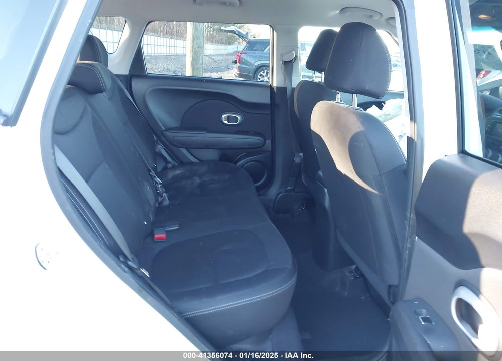 2019 KIA SOUL VIN: KNDJN2A2XK7685779