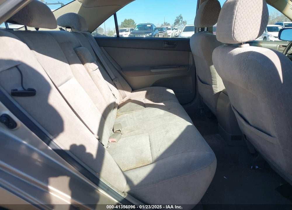 2002 TOYOTA CAMRY LE VIN: JTDBE32K520137786