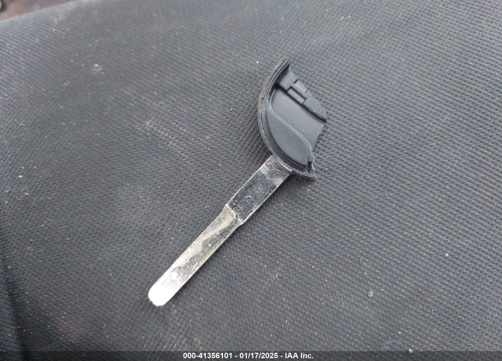 2016 FORD ESCAPE S VIN: 1FMCU0F75GUB37147