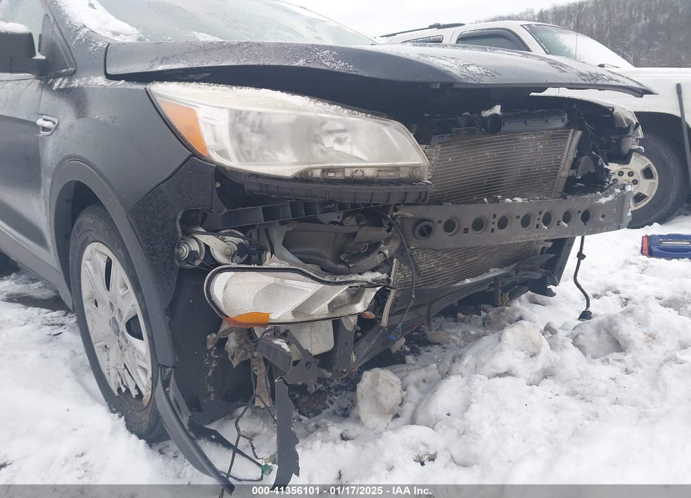 2016 FORD ESCAPE S VIN: 1FMCU0F75GUB37147