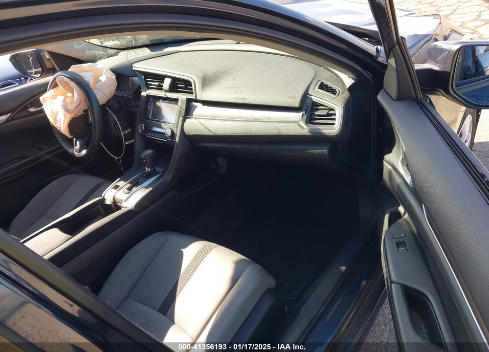 2018 HONDA CIVIC LX VIN: 2HGFC2F58JH501023