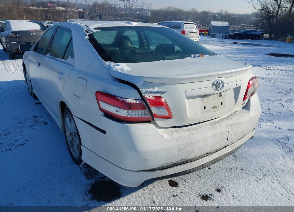 2011 TOYOTA CAMRY SE VIN: 4T1BF3EK2BU776530