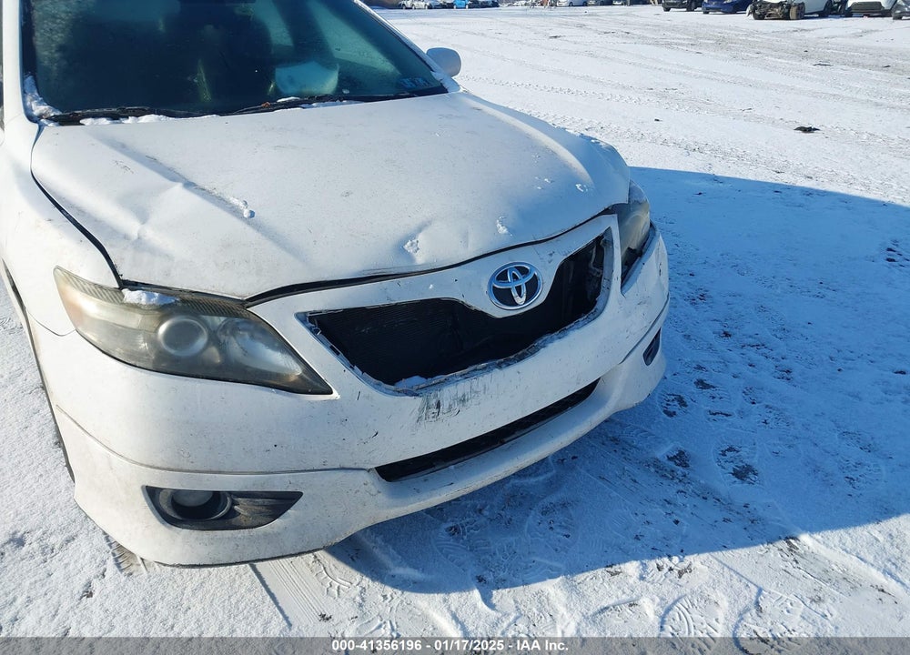 2011 TOYOTA CAMRY SE VIN: 4T1BF3EK2BU776530