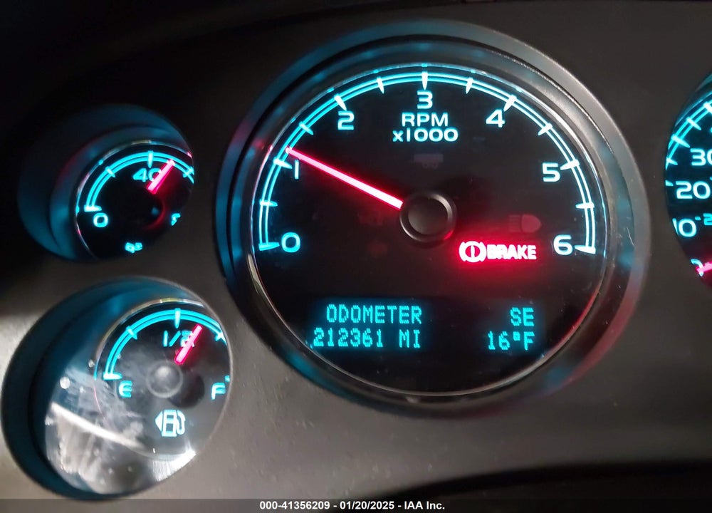 2009 CHEVROLET SUBURBAN 1500 LT2 VIN: 1GNFK26309R170215