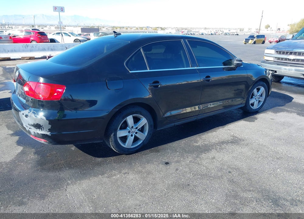 2013 VOLKSWAGEN JETTA VIN: 3VWLL7AJ2DM383766