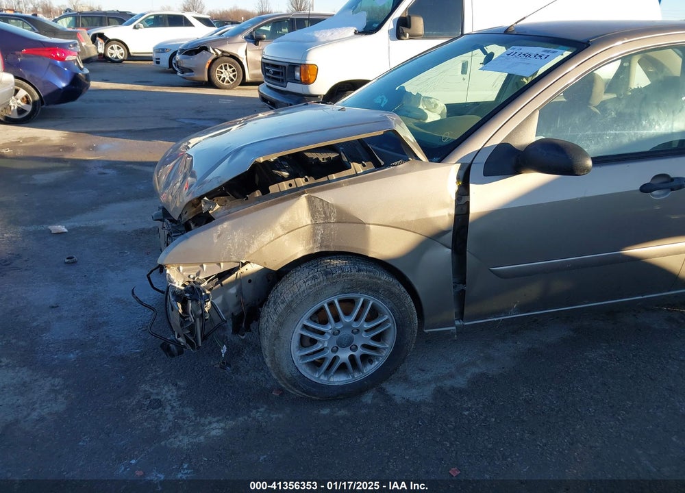 2005 FORD FOCUS ZX4 VIN: 1FAFP34N45W213587