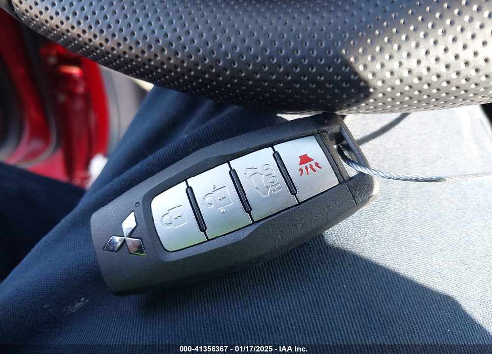 2024 MITSUBISHI OUTLANDER SE 2.5 2WD/SE BLACK EDITION S-AWC/SE BLACK EDITION W/PANO ROOF S-AWC VIN: JA4J3VA80RZ036433