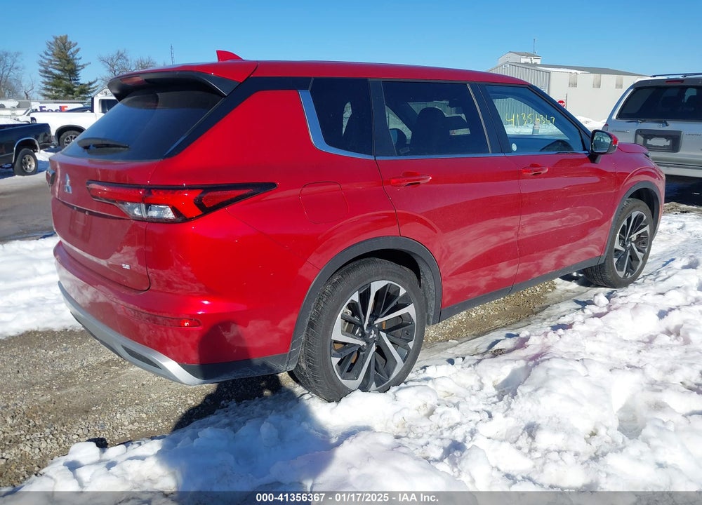 2024 MITSUBISHI OUTLANDER SE 2.5 2WD/SE BLACK EDITION S-AWC/SE BLACK EDITION W/PANO ROOF S-AWC VIN: JA4J3VA80RZ036433