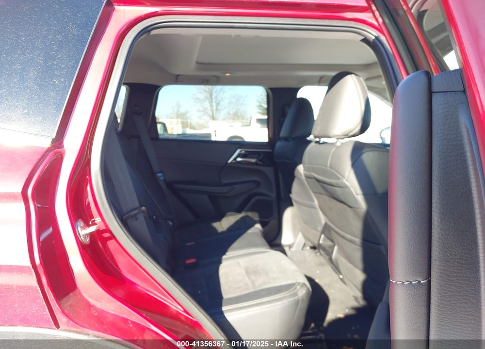 2024 MITSUBISHI OUTLANDER SE 2.5 2WD/SE BLACK EDITION S-AWC/SE BLACK EDITION W/PANO ROOF S-AWC VIN: JA4J3VA80RZ036433