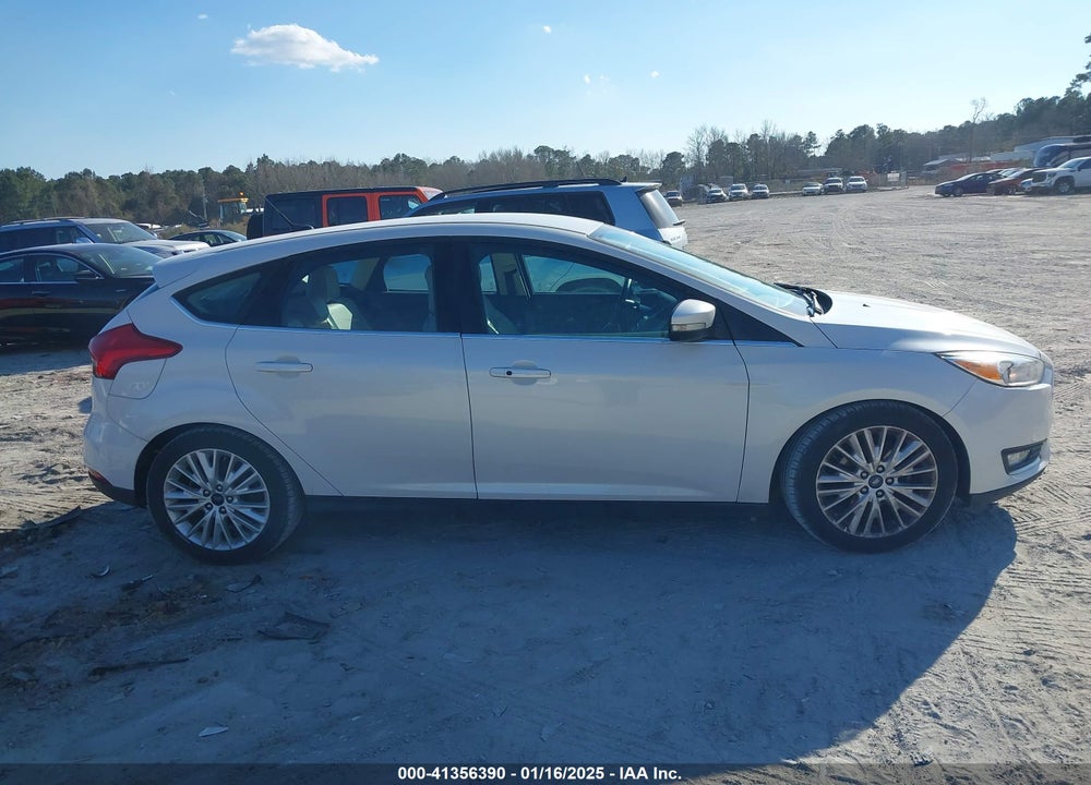 2016 FORD FOCUS TITANIUM VIN: 1FADP3N27GL295315