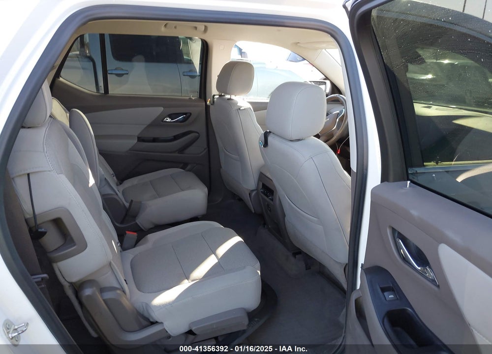 2018 CHEVROLET TRAVERSE 1LT VIN: 1GNERGKW4JJ273080