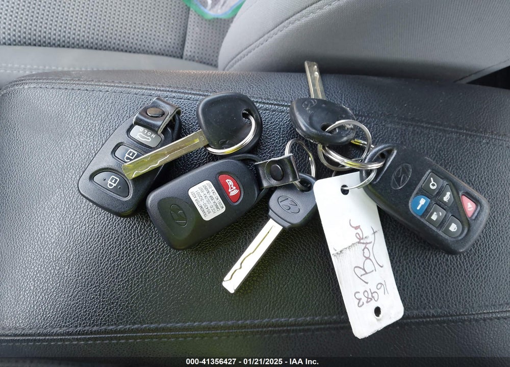 2013 HYUNDAI SONATA GLS VIN: 5NPEB4AC3DH600004