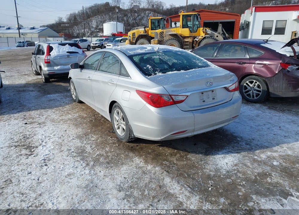 2013 HYUNDAI SONATA GLS VIN: 5NPEB4AC3DH600004