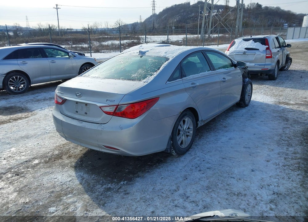 2013 HYUNDAI SONATA GLS VIN: 5NPEB4AC3DH600004