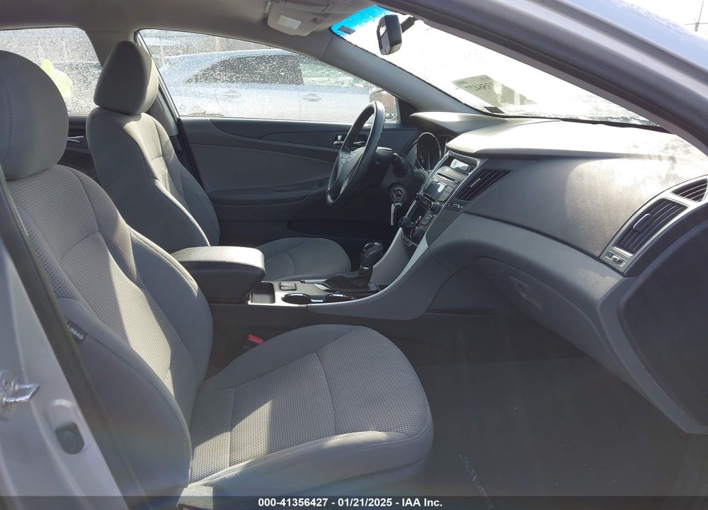 2013 HYUNDAI SONATA GLS VIN: 5NPEB4AC3DH600004