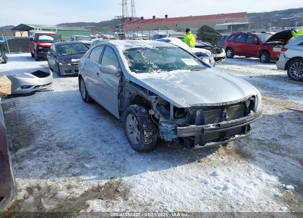 2013 HYUNDAI SONATA GLS VIN: 5NPEB4AC3DH600004