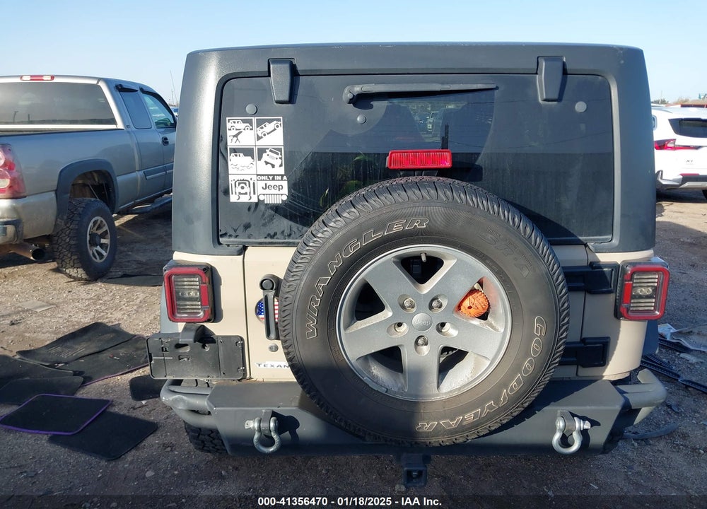 2016 JEEP WRANGLER UNLIMITED SPORT VIN: 1C4HJWDG9GL316984