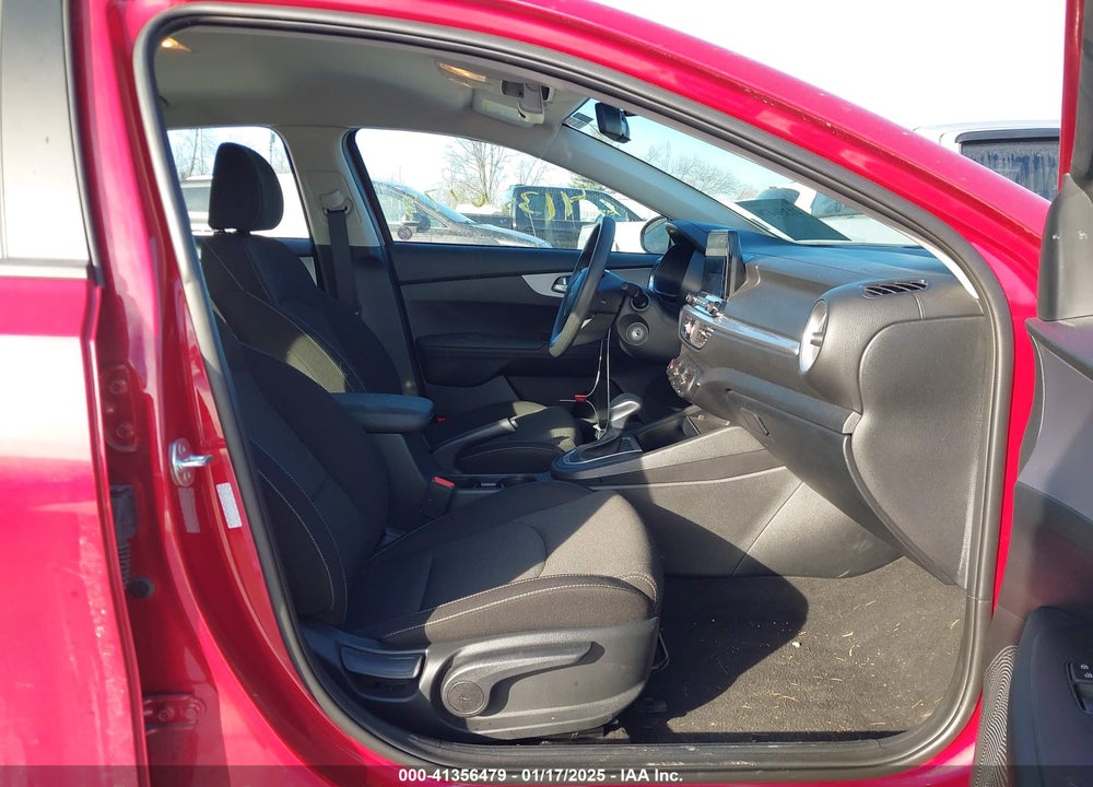 2024 KIA FORTE LXS VIN: 3KPF24AD7RE751288