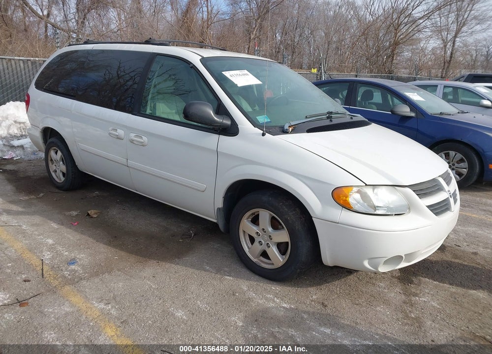 2005 DODGE GRAND CARAVAN SXT VIN: 2D8GP44L35R117916