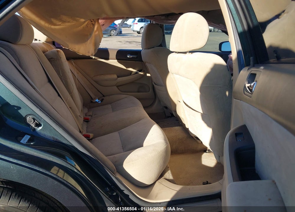 2005 HONDA ACCORD 2.4 LX VIN: 1HGCM56435A115042