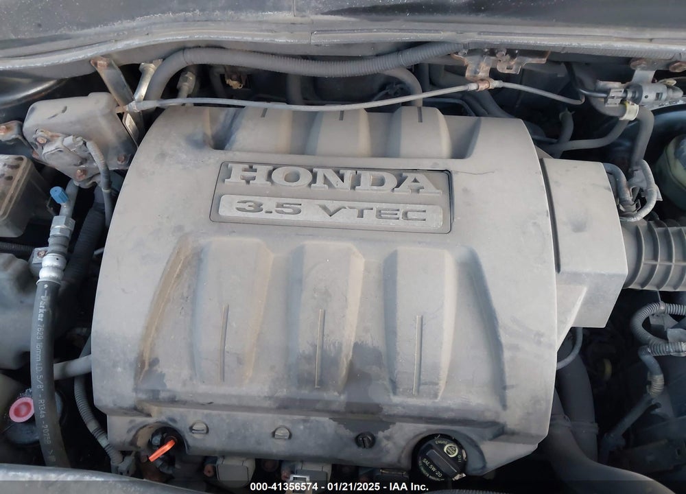 2005 HONDA PILOT EX-L VIN: 5FNYF18575B068442