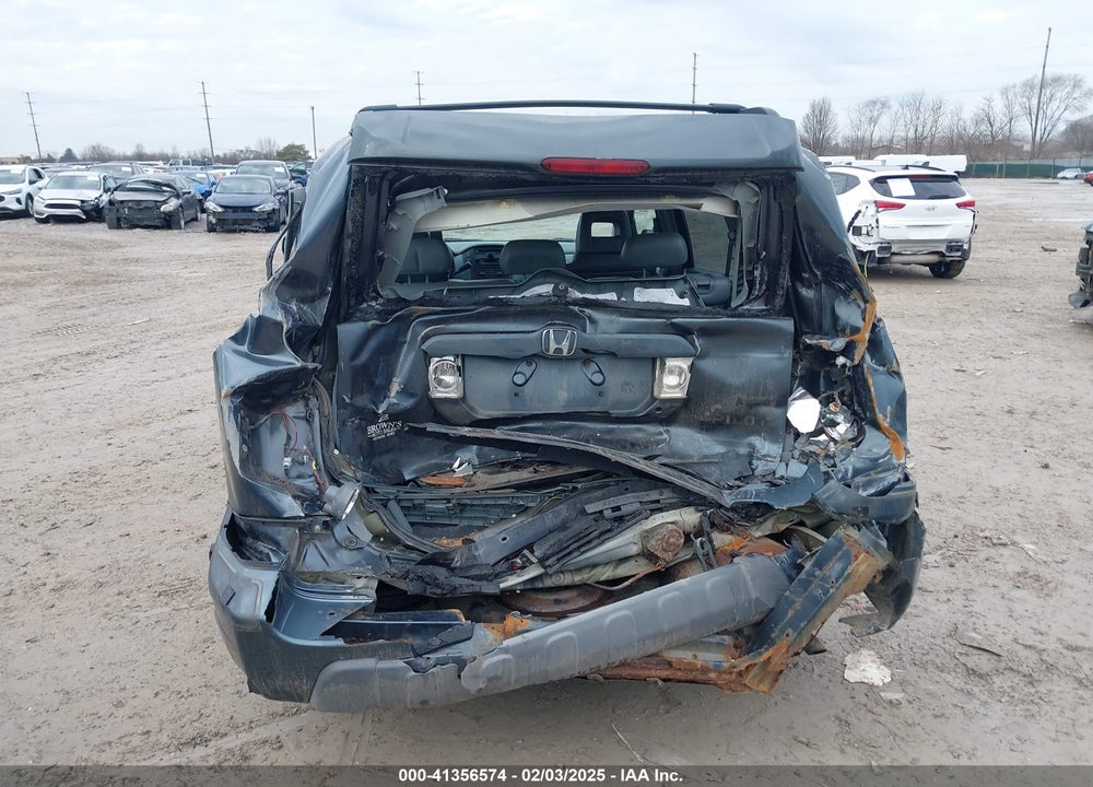 2005 HONDA PILOT EX-L VIN: 5FNYF18575B068442