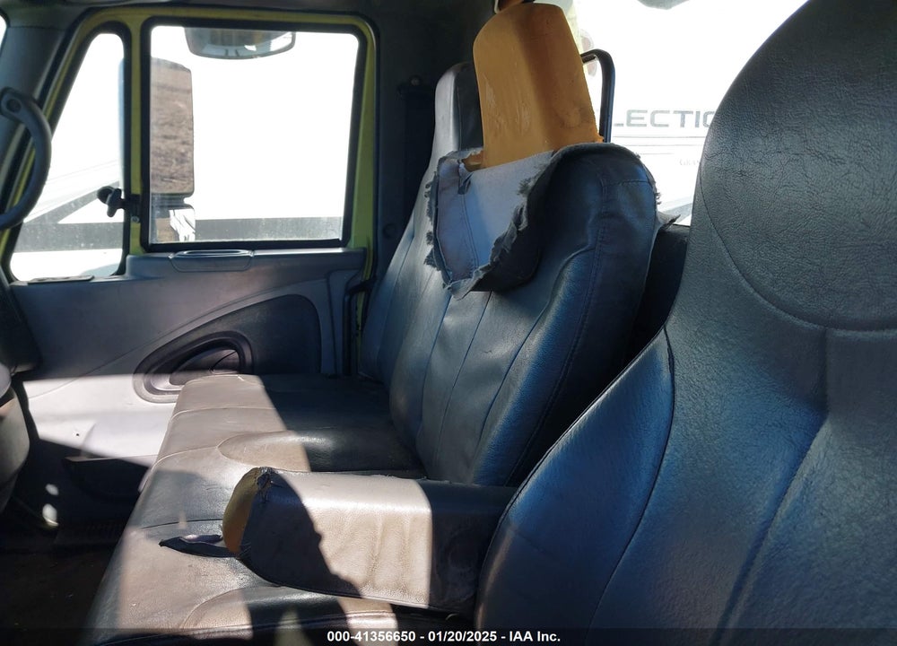2002 INTERNATIONAL 4000 4300 VIN: 1HTMMAAM82H500167
