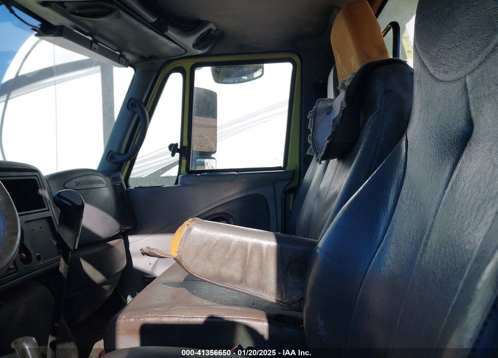 2002 INTERNATIONAL 4000 4300 VIN: 1HTMMAAM82H500167