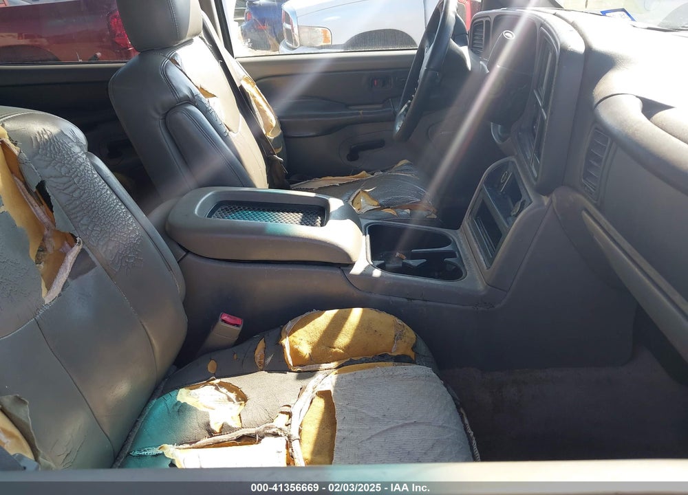 2003 CHEVROLET TAHOE LT VIN: 1GNEC13Z33R166971
